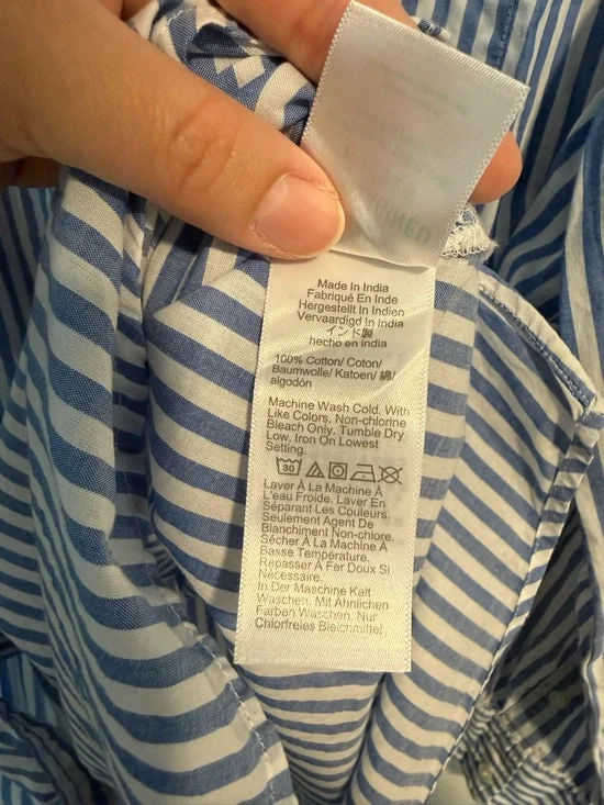 J. Crew Women’s Blue and White Striped Button-Down Shirt - Picture 5 of 5